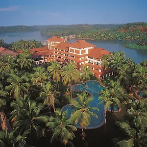 ***** Resort The Raviz Kadavu, India